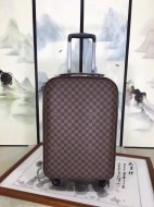 ルイヴィトンバッグコピー 定番人気2020新品 Louis Vuitton  男女兼用 スーツケース
