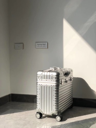 リモワコピー 2020新品注目度NO.1 RIMOWA  男女兼用 スーツケース