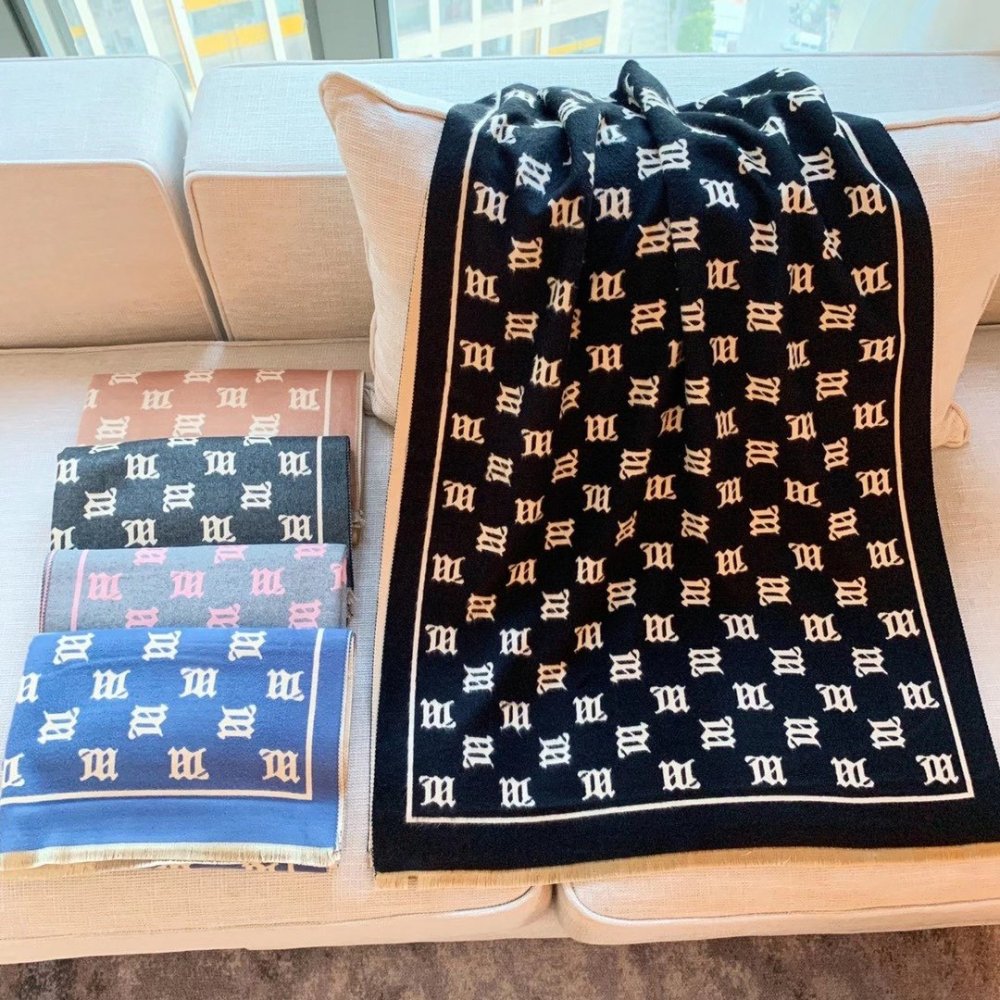 円 9800 エルメスマフラーコピー 定番人気2021新品 Hermes 男女兼用 ウール スカーフ 4色 M Creditshop Jp