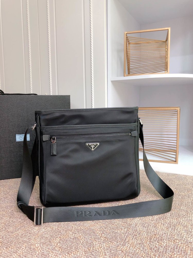 円 高品質 プラダバッグコピー 定番人気21新品 Prada メンズ ショルダーバッグ M Creditshop Jp
