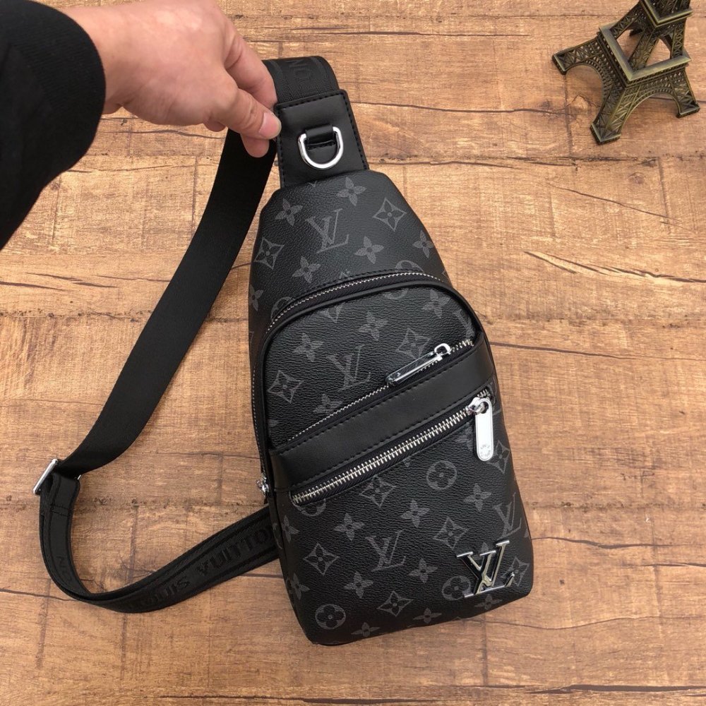 円 ルイヴィトンバッグコピー 定番人気21新品 Louis Vuitton メンズ ボディバッグ M Creditshop Jp