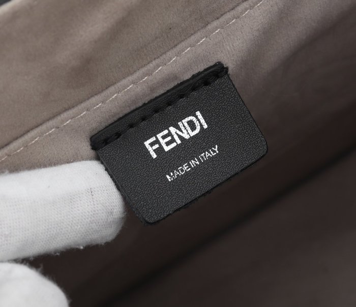 フェンディバッグコピー 定番人気2021新品 FENDI レディース ハンドバッグ