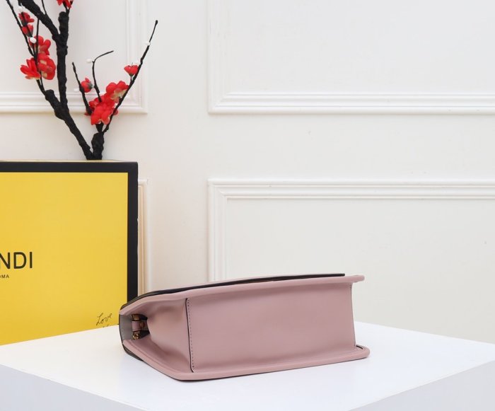 フェンディバッグコピー 定番人気2021新品 FENDI レディース ハンドバッグ