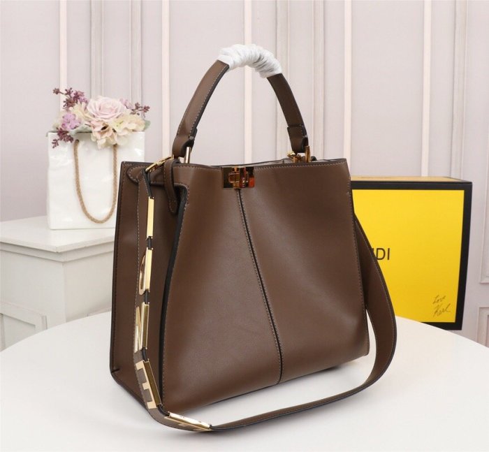 フェンディバッグコピー 定番人気2021新品 FENDI レディース トートバッグ