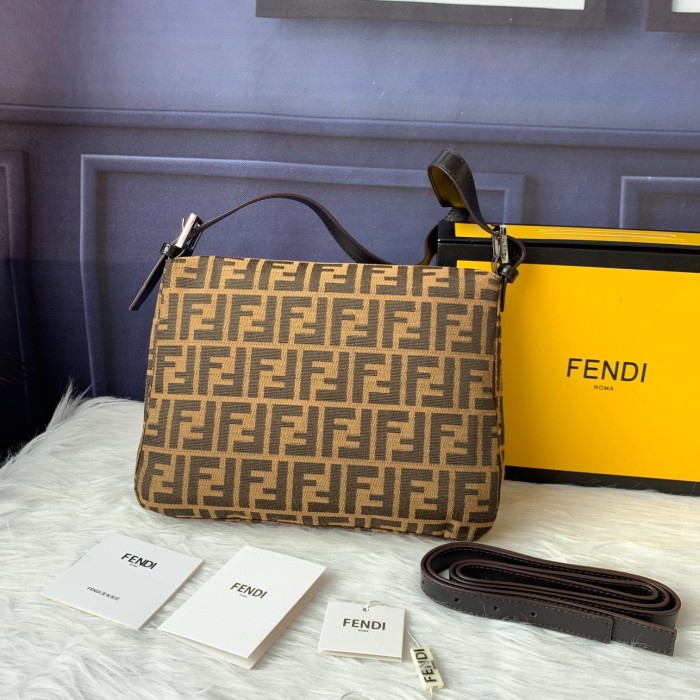 フェンディバッグコピー 2021新品注目度NO.1 FENDI レディース ショルダーバッグ