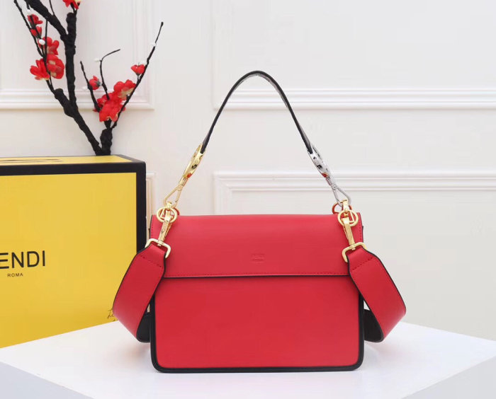 フェンディバッグコピー 2021新品注目度NO.1 FENDI レディース ハンドバッグ