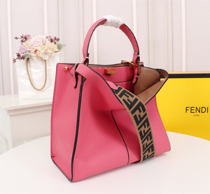 フェンディバッグコピー 2021新品注目度NO.1 FENDI レディース トートバッグ