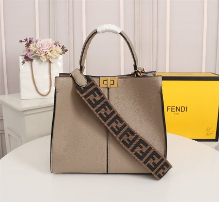 フェンディバッグコピー 定番人気2021新品 FENDI レディース トートバッグ