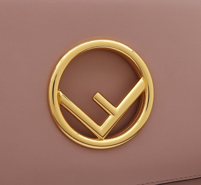 フェンディバッグコピー 定番人気2021新品 FENDI レディース ハンドバッグ