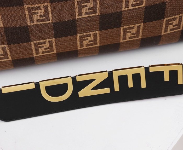 フェンディバッグコピー 2021新品注目度NO.1 FENDI レディース トートバッグ