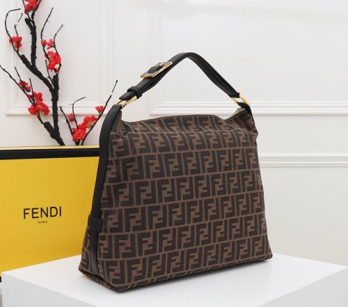 フェンディバッグコピー 2021新品注目度NO.1 FENDI レディース ハンドバッグ