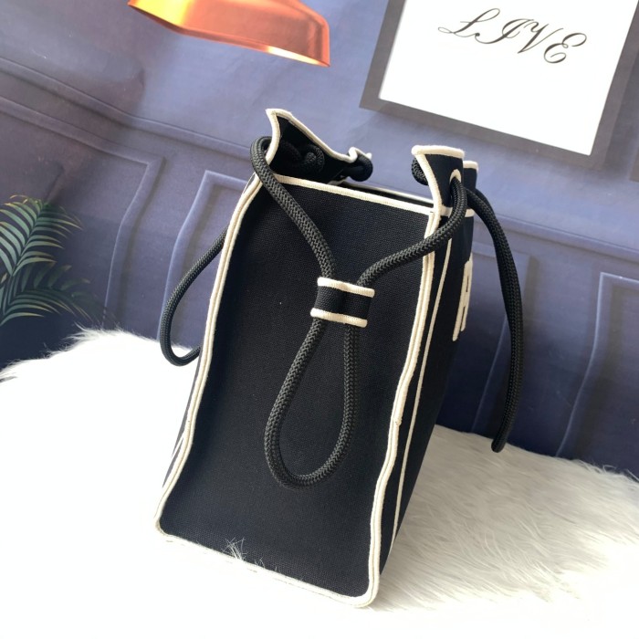 フェンディバッグコピー 大人気2021新品 FENDI レディース トートバッグ