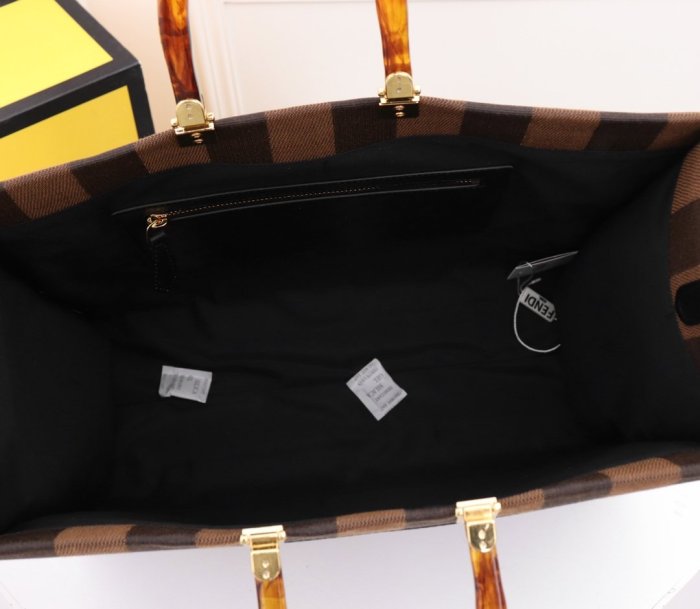 フェンディバッグコピー 2021新品注目度NO.1 FENDI レディース トートバッグ