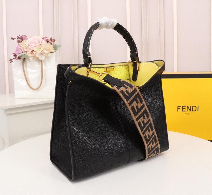 フェンディバッグコピー 2021新品注目度NO.1 FENDI レディース トートバッグ