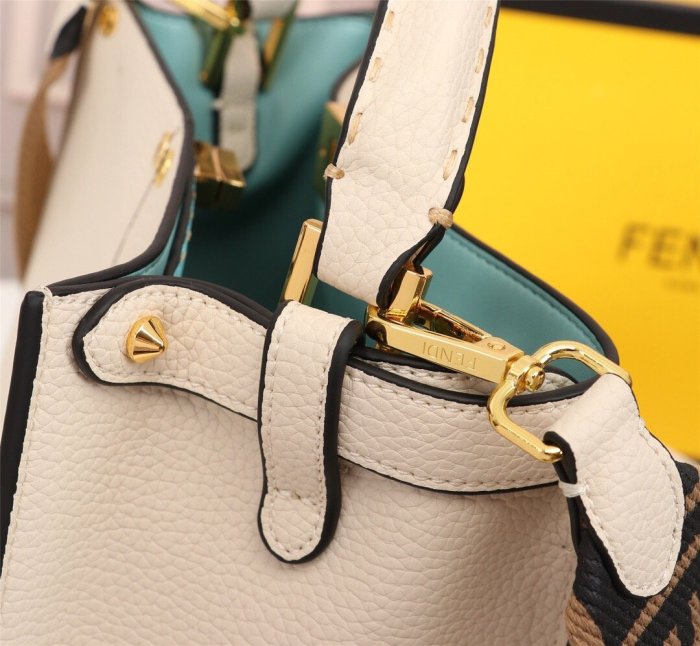 フェンディバッグコピー 2021新品注目度NO.1 FENDI レディース トートバッグ
