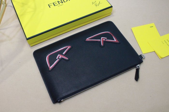 フェンディバッグコピー 2021新品注目度NO.1 FENDI 男女兼用 セカンドバッグ