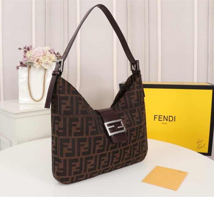 フェンディバッグコピー 定番人気2021新品 FENDI レディース ハンドバッグ