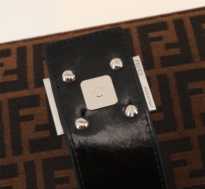 フェンディバッグコピー 2021新品注目度NO.1 FENDI レディース ハンドバッグ
