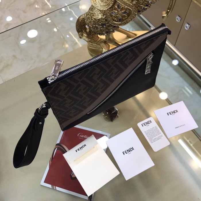 フェンディバッグコピー 定番人気2021新品 FENDI 男女兼用 セカンドバッグ