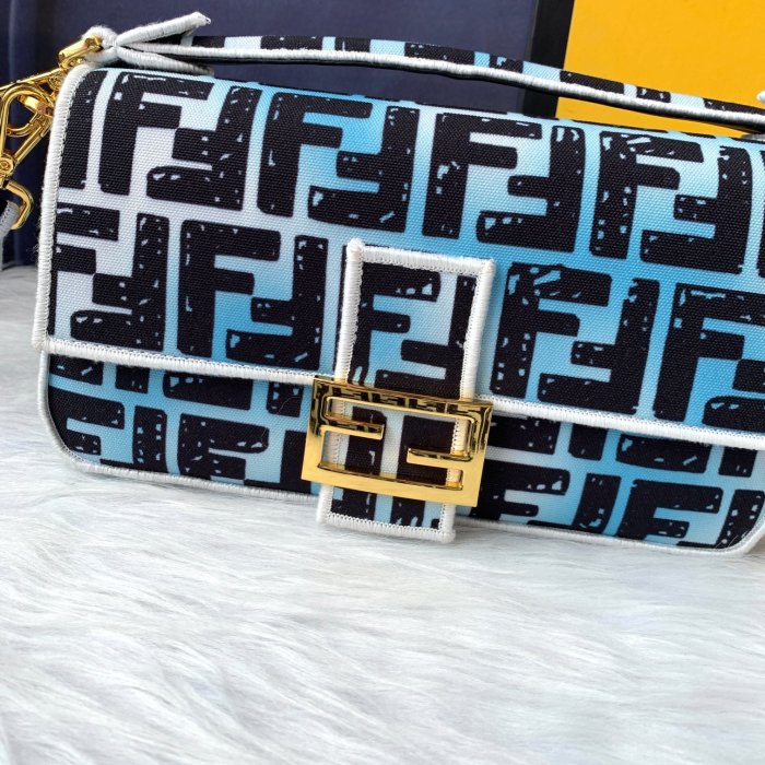 フェンディバッグコピー 定番人気2021新品 FENDI レディース ショルダーバッグ