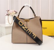 フェンディバッグコピー 2021新品注目度NO.1 FENDI レディース トートバッグ