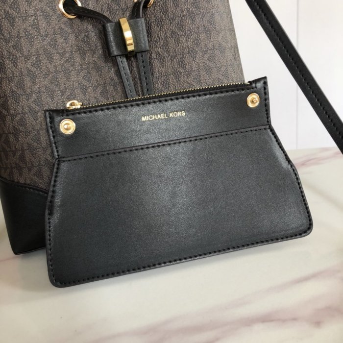 マイケル コースバッグコピー 2021新品注目度NO.1 Michael Kors レディース バケツバッグ