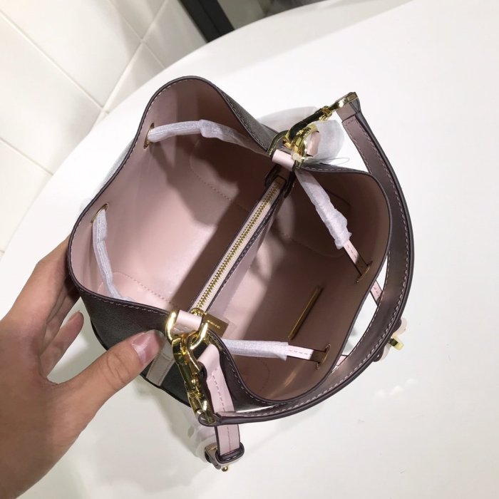 マイケル コースバッグコピー 定番人気2021新品 Michael Kors レディース バケツバッグ