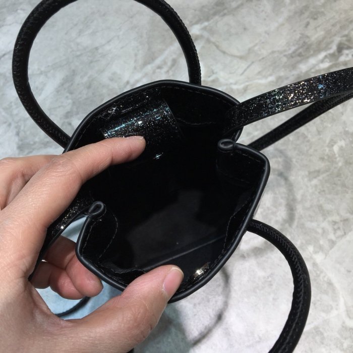 高品質  バレンシアガバッグコピー 2021新品注目度NO.1 BALENCIAGA   男女兼用 ショルダーバッグ