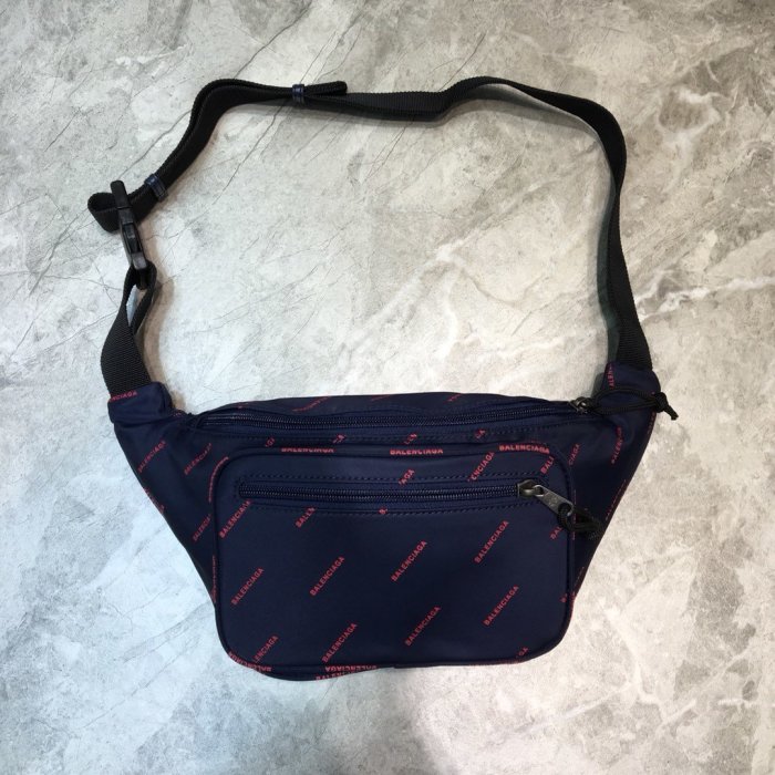 高品質 バレンシアガバッグコピー 定番人気2021新品 BALENCIAGA   男女兼用 ボディバッグ