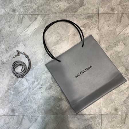 高品質   バレンシアガバッグコピー 定番人気2021新品 BALENCIAGA  男女兼用 トートバッグ