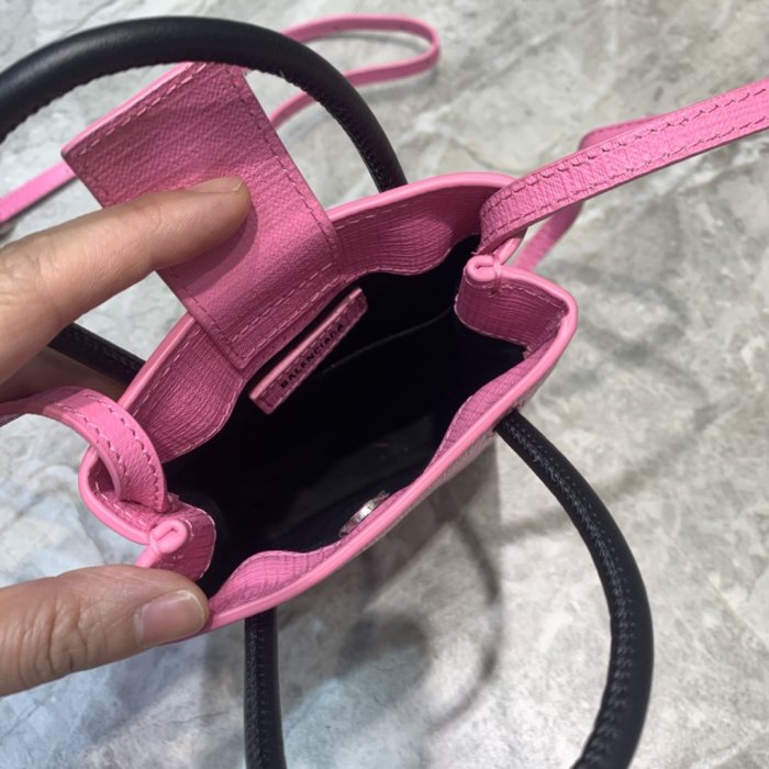 高品質  バレンシアガバッグコピー 2021新品注目度NO.1 BALENCIAGA   男女兼用 ショルダーバッグ