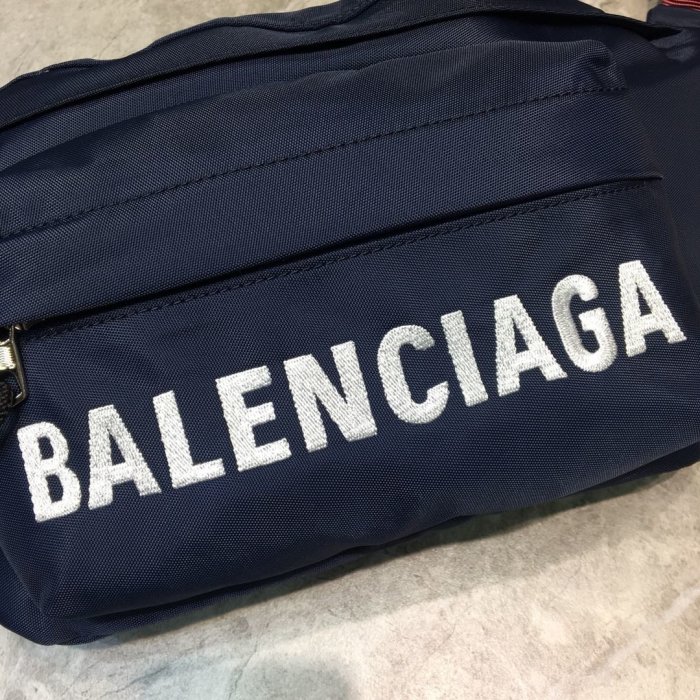 高品質  バレンシアガバッグコピー 定番人気2021新品 BALENCIAGA   男女兼用 ウエストポーチ