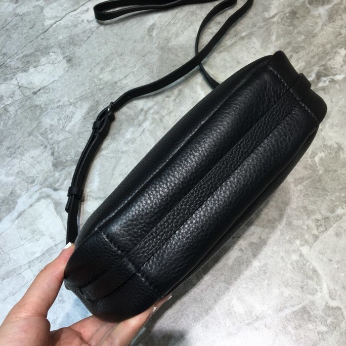 高品質  バレンシアガバッグコピー 定番人気2021新品 BALENCIAGA   男女兼用 ショルダーバッグ