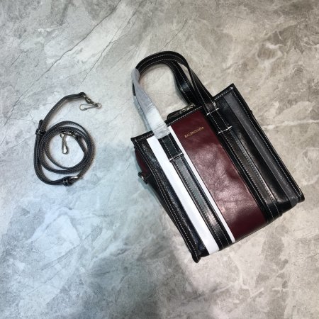 高品質  バレンシアガバッグコピー 2021新品注目度NO.1 BALENCIAGA   男女兼用 トートバッグ