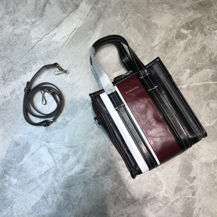 高品質  バレンシアガバッグコピー 2021新品注目度NO.1 BALENCIAGA   男女兼用 トートバッグ