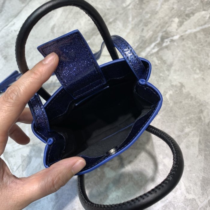 高品質  バレンシアガバッグコピー 大人気2021新品 BALENCIAGA   男女兼用 ショルダーバッグ