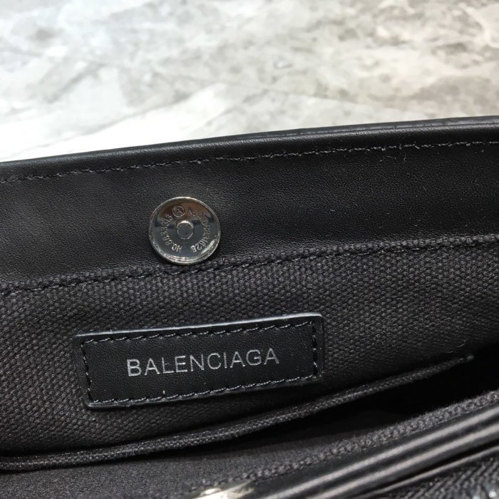 高品質  バレンシアガバッグコピー 定番人気2021新品 BALENCIAGA   男女兼用 セカンドバッグ