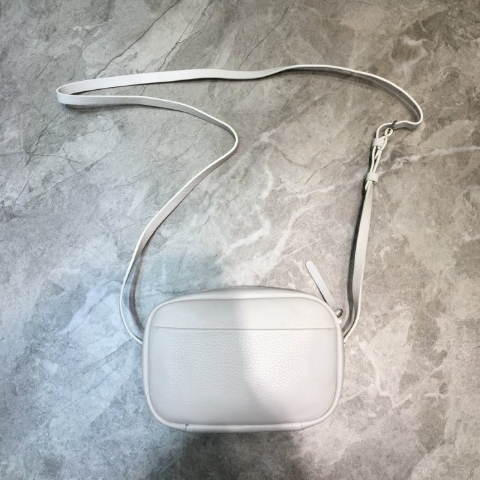 高品質  バレンシアガバッグコピー 2021新品注目度NO.1 BALENCIAGA   男女兼用 ショルダーバッグ