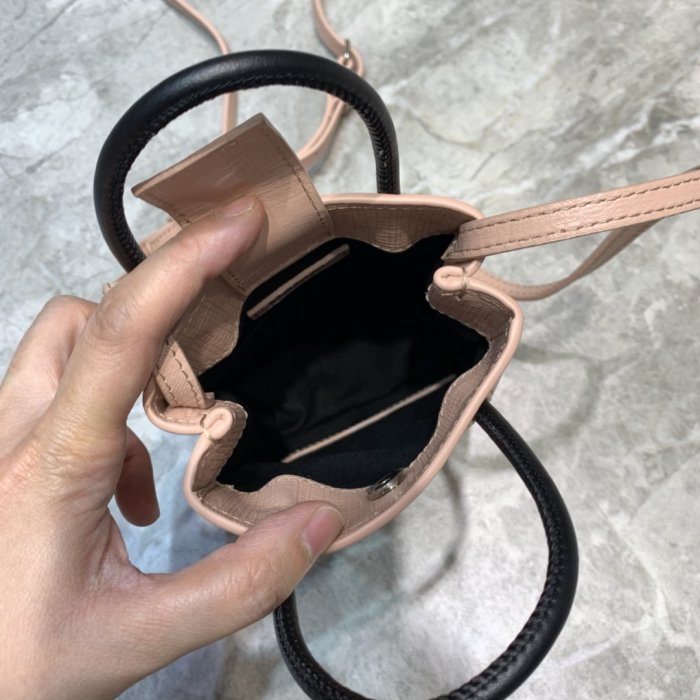 高品質  バレンシアガバッグコピー 大人気2021新品 BALENCIAGA   男女兼用 ショルダーバッグ