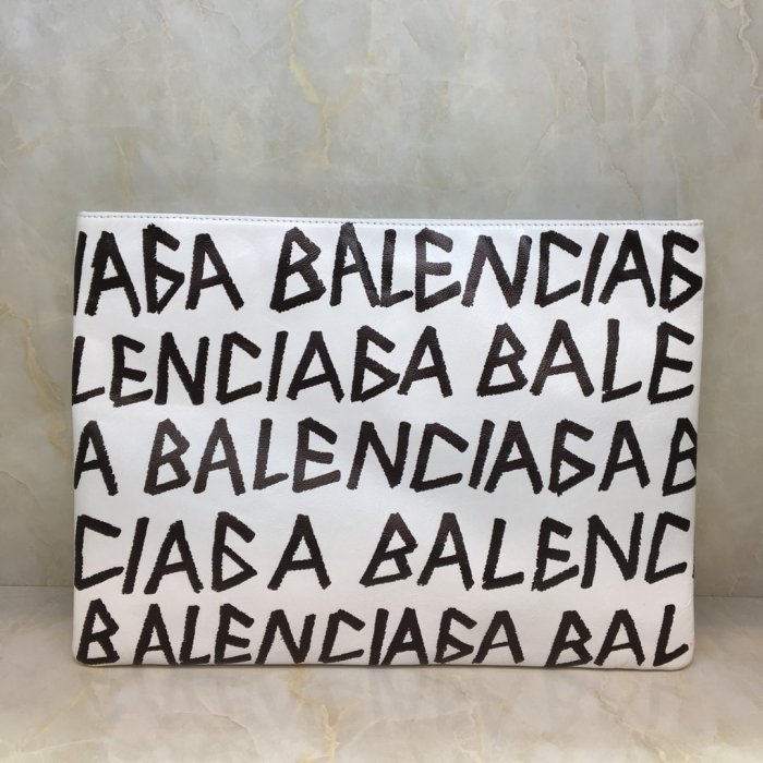 高品質   バレンシアガバッグコピー 2021新品注目度NO.1 BALENCIAGA   男女兼用 セカンドバッグ