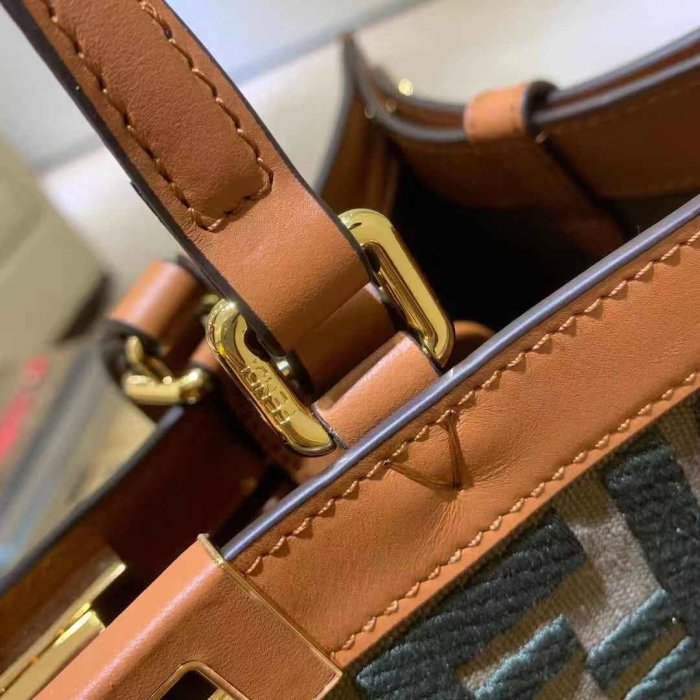 フェンディバッグコピー 2021新品注目度NO.1 FENDI レディース トートバッグ