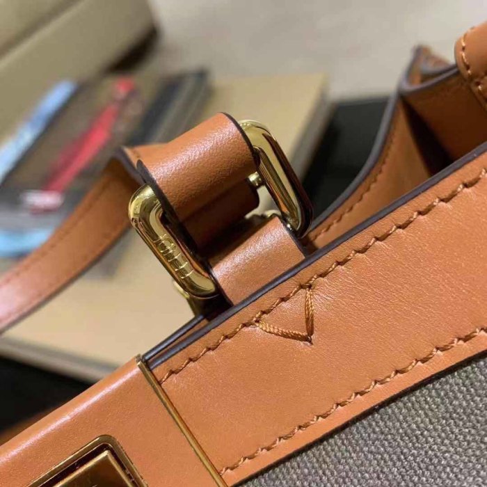 フェンディバッグコピー 2021新品注目度NO.1 FENDI レディース トートバッグ