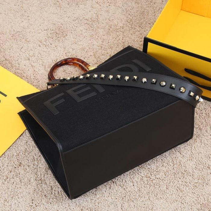 フェンディバッグコピー 2021新品注目度NO.1 FENDI レディース トートバッグ