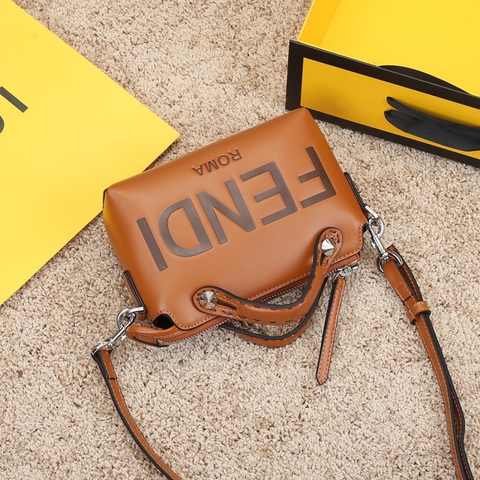 フェンディバッグコピー 大人気2021新品 FENDI レディース ハンドバッグ