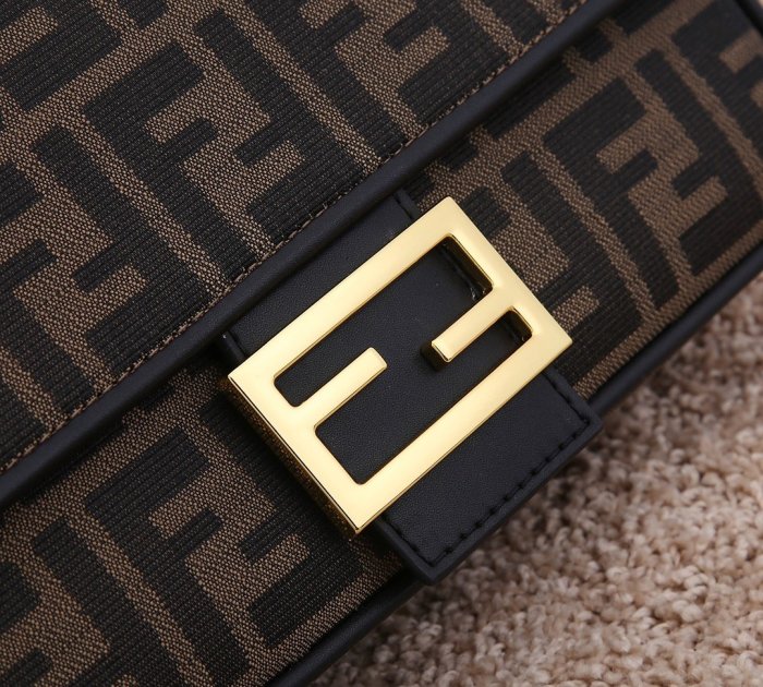 フェンディバッグコピー 2021新品注目度NO.1 FENDI レディース ショルダーバッグ