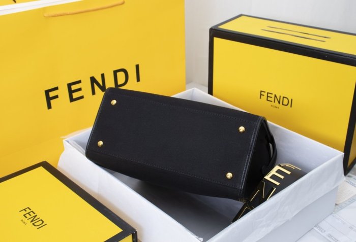 フェンディバッグコピー 2021新品注目度NO.1 FENDI レディース トートバッグ
