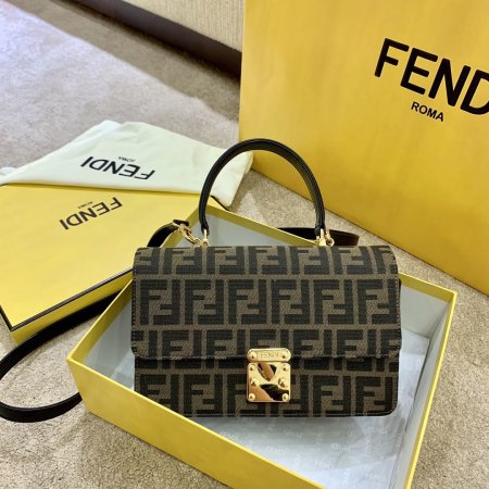 フェンディバッグコピー 2021新品注目度NO.1 FENDI レディース ハンドバッグ