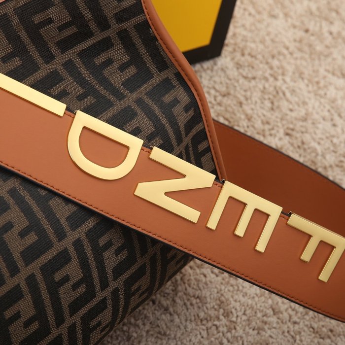 フェンディバッグコピー 定番人気2021新品 FENDI レディース トートバッグ