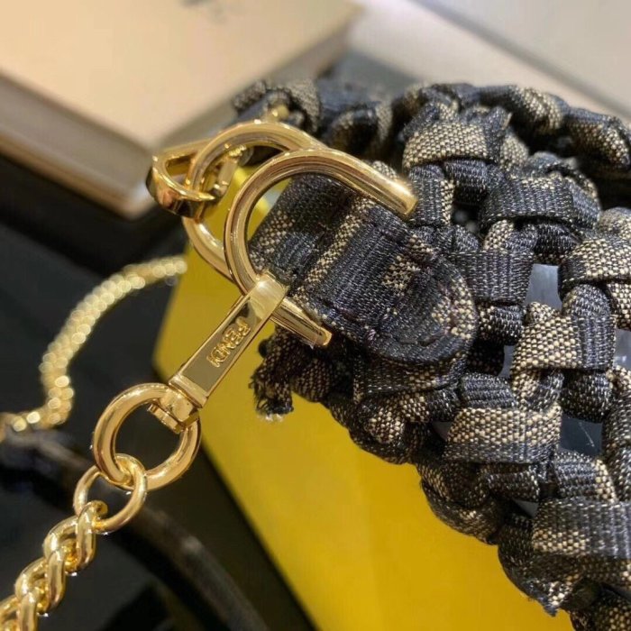 フェンディバッグコピー 大人気2021新品 FENDI レディース ハンドバッグ
