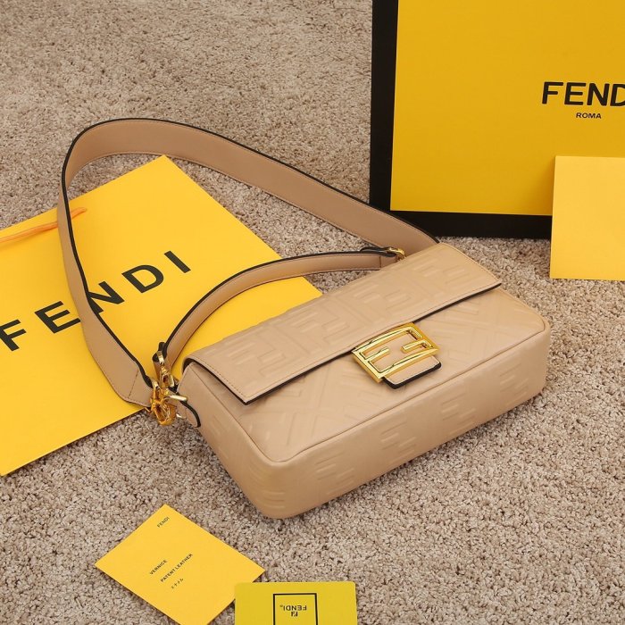 フェンディバッグコピー 定番人気2021新品 FENDI レディース ハンドバッグ
